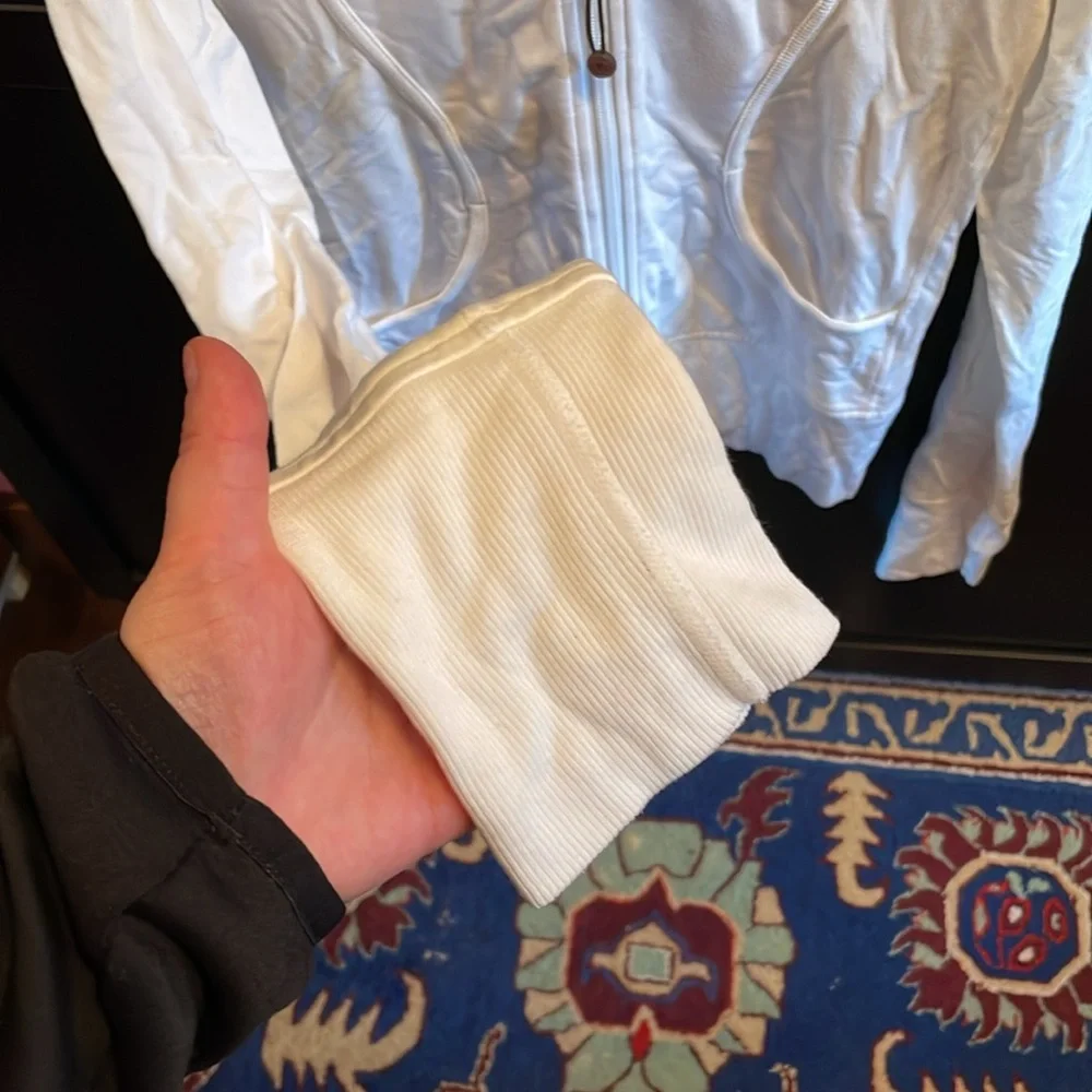Lululemon sweater - Picture 3 of 4